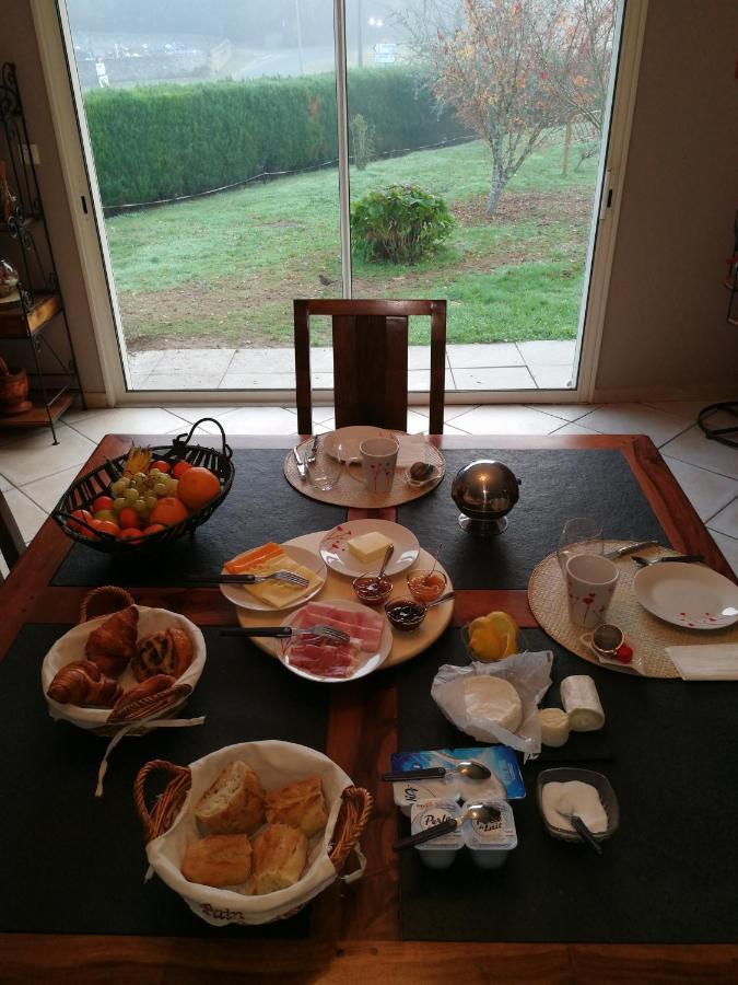 Bed and Breakfast Au Doux Repos Lucbardez-et-Bargues Exterior foto