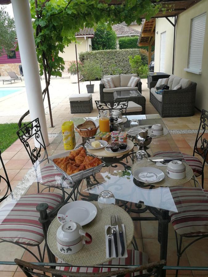Bed and Breakfast Au Doux Repos Lucbardez-et-Bargues Exterior foto